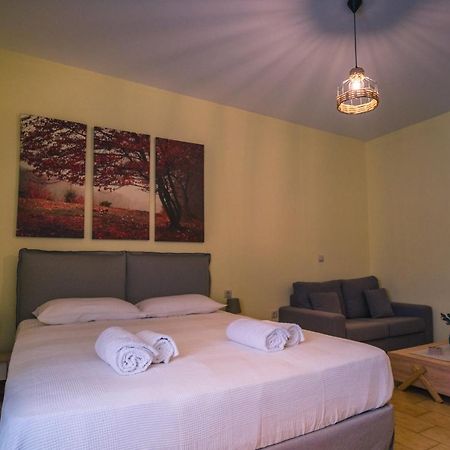Penny'S Apartment Exámbela 外观 照片