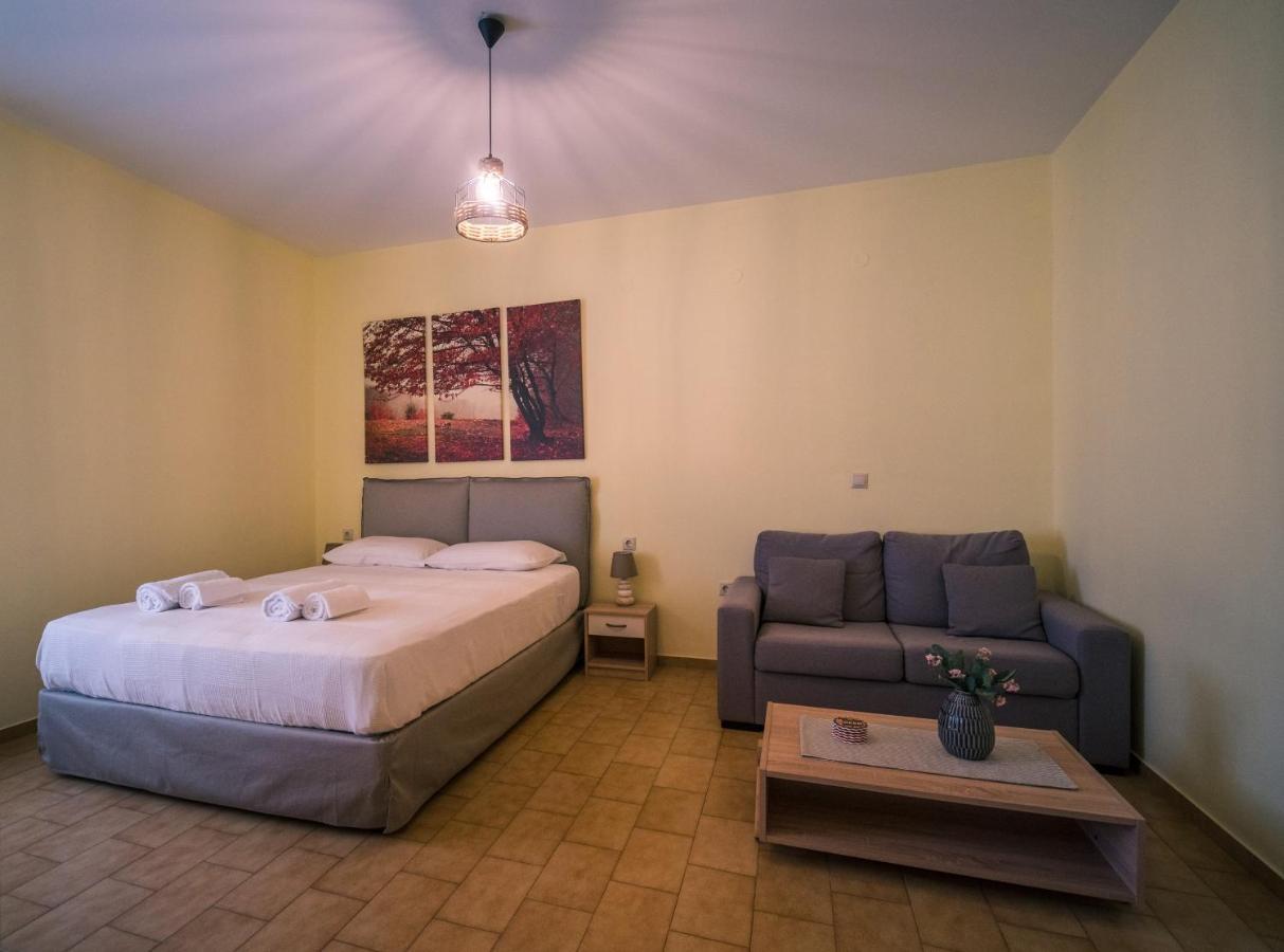 Penny'S Apartment Exámbela 外观 照片