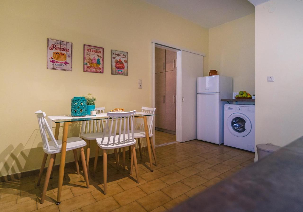 Penny'S Apartment Exámbela 外观 照片